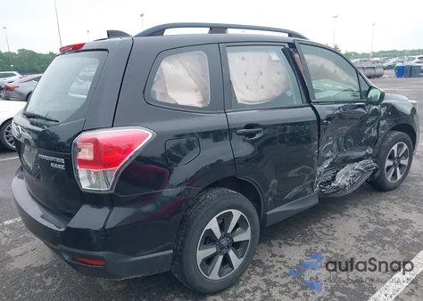2017 Subaru Forester 2.5I z USA, uszkodzony, nr VIN JF2SJABC4HH504195